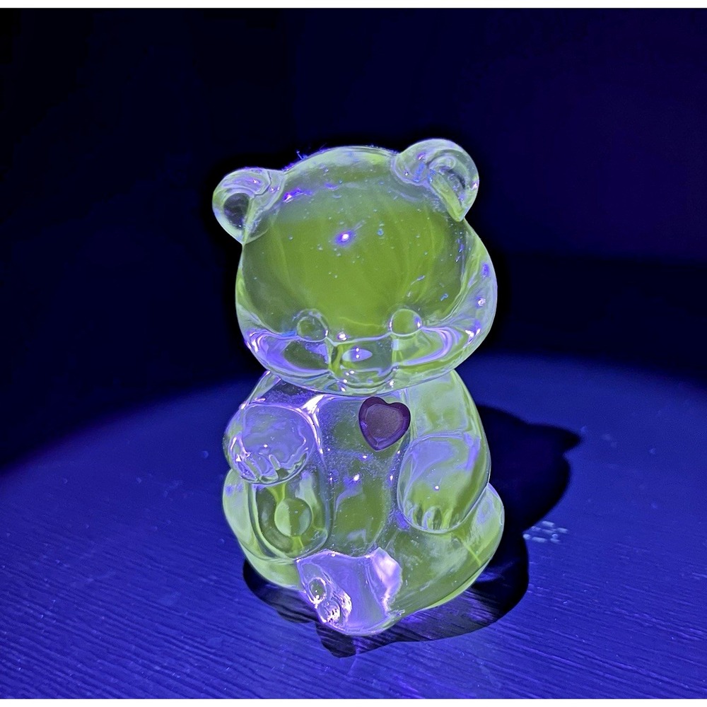 Fenton February Birthstone Bear Amethyst UV‎ Glow Figurine Stamped Art Glass VTG